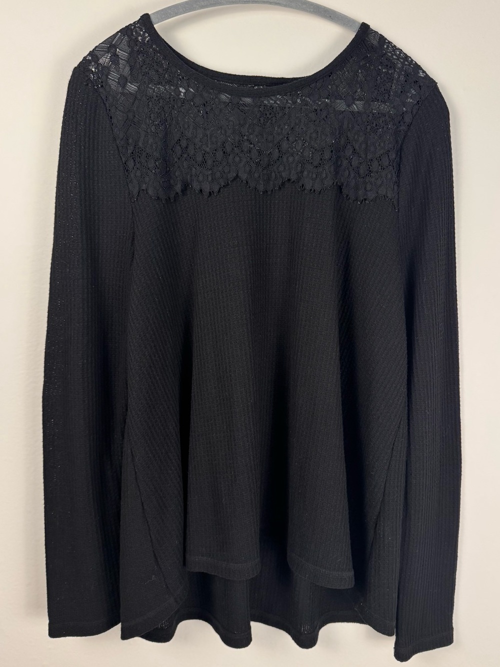 Lucky Brand Black Waffle Knit Lace Yoke Long Sleeve Top XL